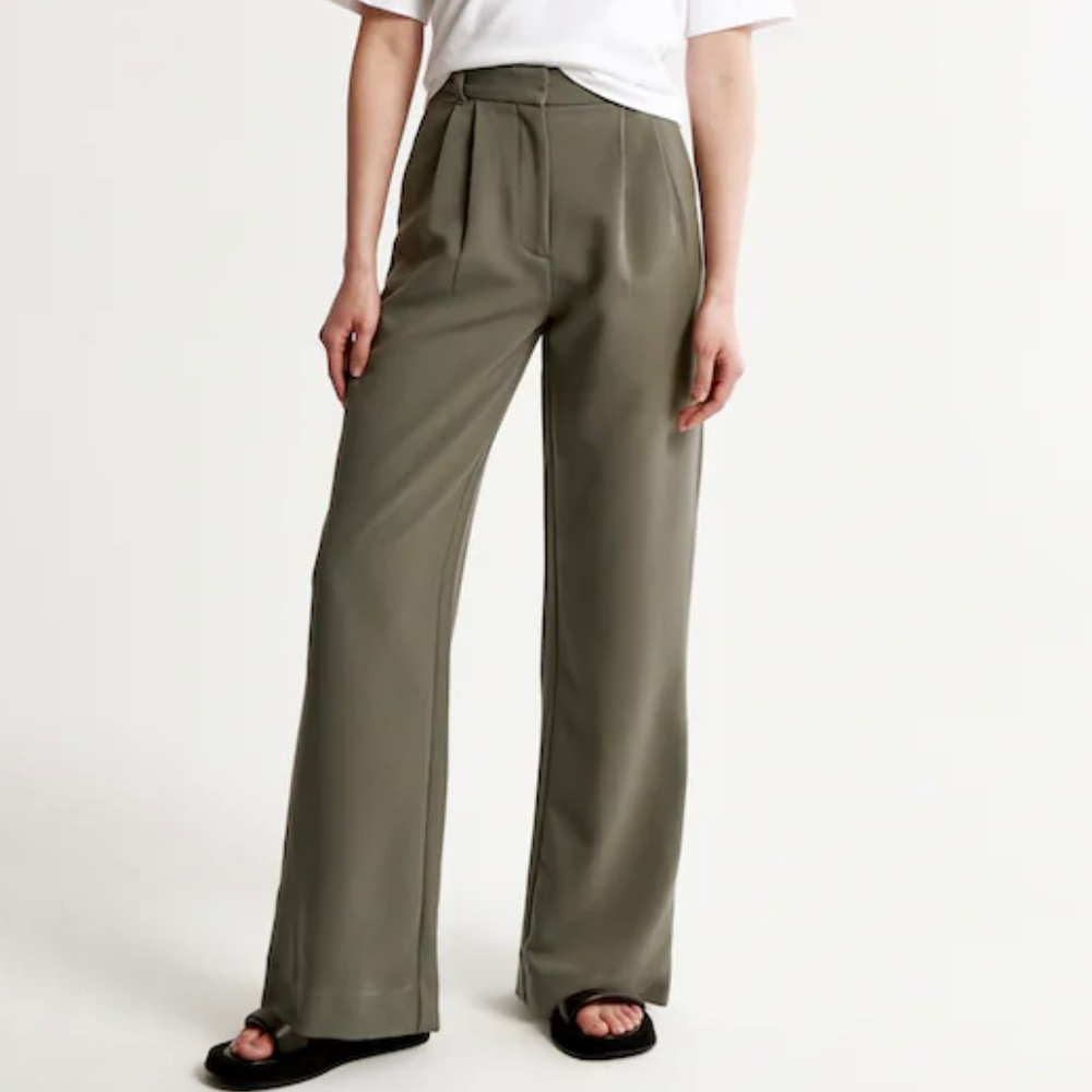 Abercrombie & Fitch Sloan’s Tailored Pant in Olive size 6 LONG
